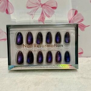 Nail Reformation‎ 32 Piece Press On Nails Kit Cosmic Galaxy Sparkle Oval
